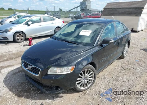 2010 Volvo S40 2.4I из США, поврежденный, VIN YV1382MS1A2489585